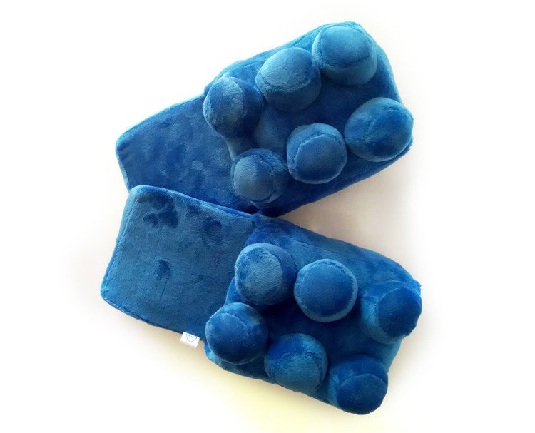 LEGO Building Brick Slippers – Unisex Plush House Slippers with Textured Non-Slip Rubber Sole, Red & Blue, EU 36–42