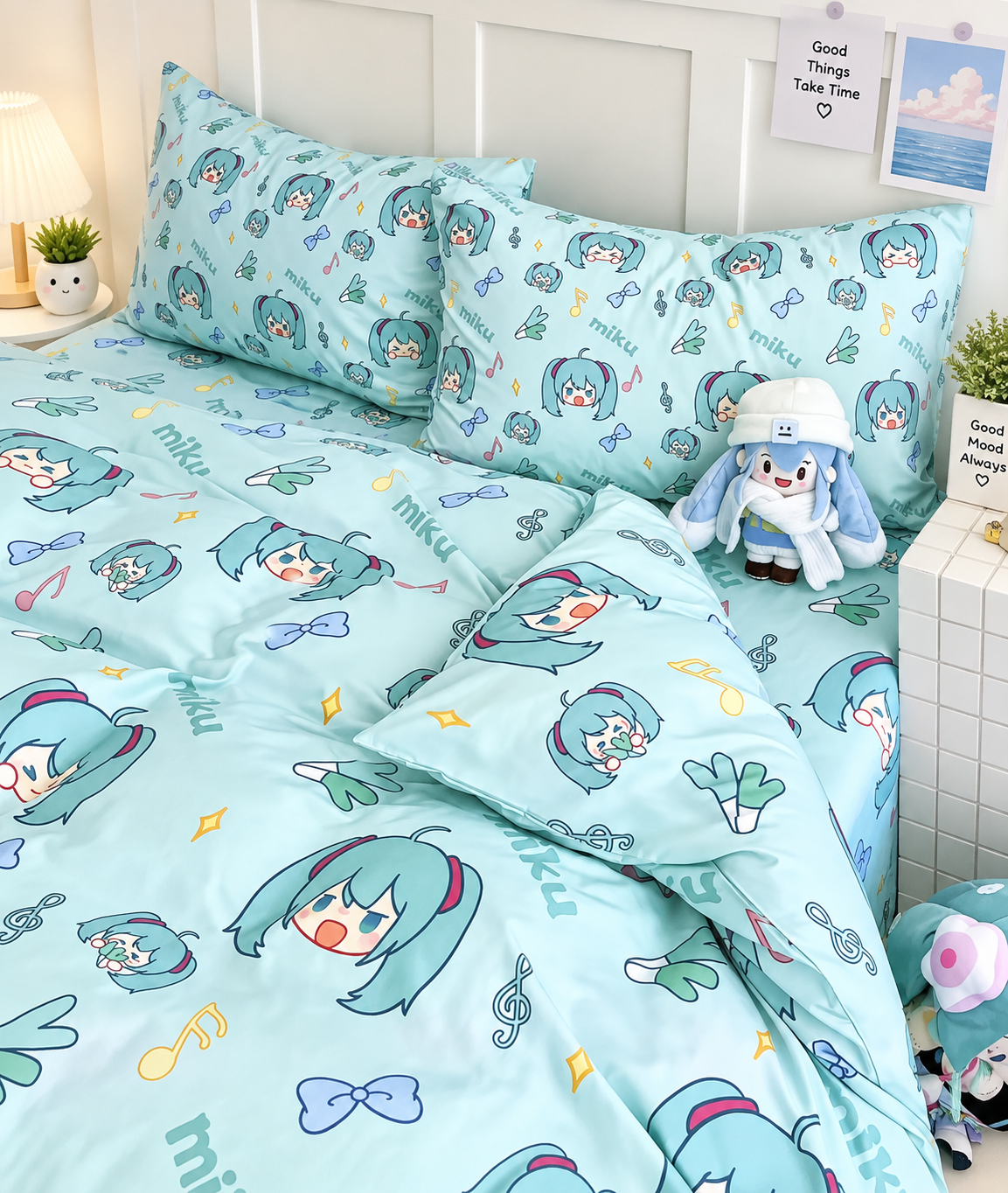 Miku Anime Bedding Set – 4-Piece Cartoon Duvet Cover, Bed Sheet & Pillowcase Set, Cute Japanese-Inspired Bedding for Bedroom & Dorm