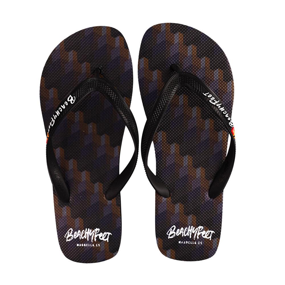 BeachyFeet® Dame De Noche Men’s Flip Flops – 15mm Strap, Textured Footbed & Water-Resistant Rubber Sole