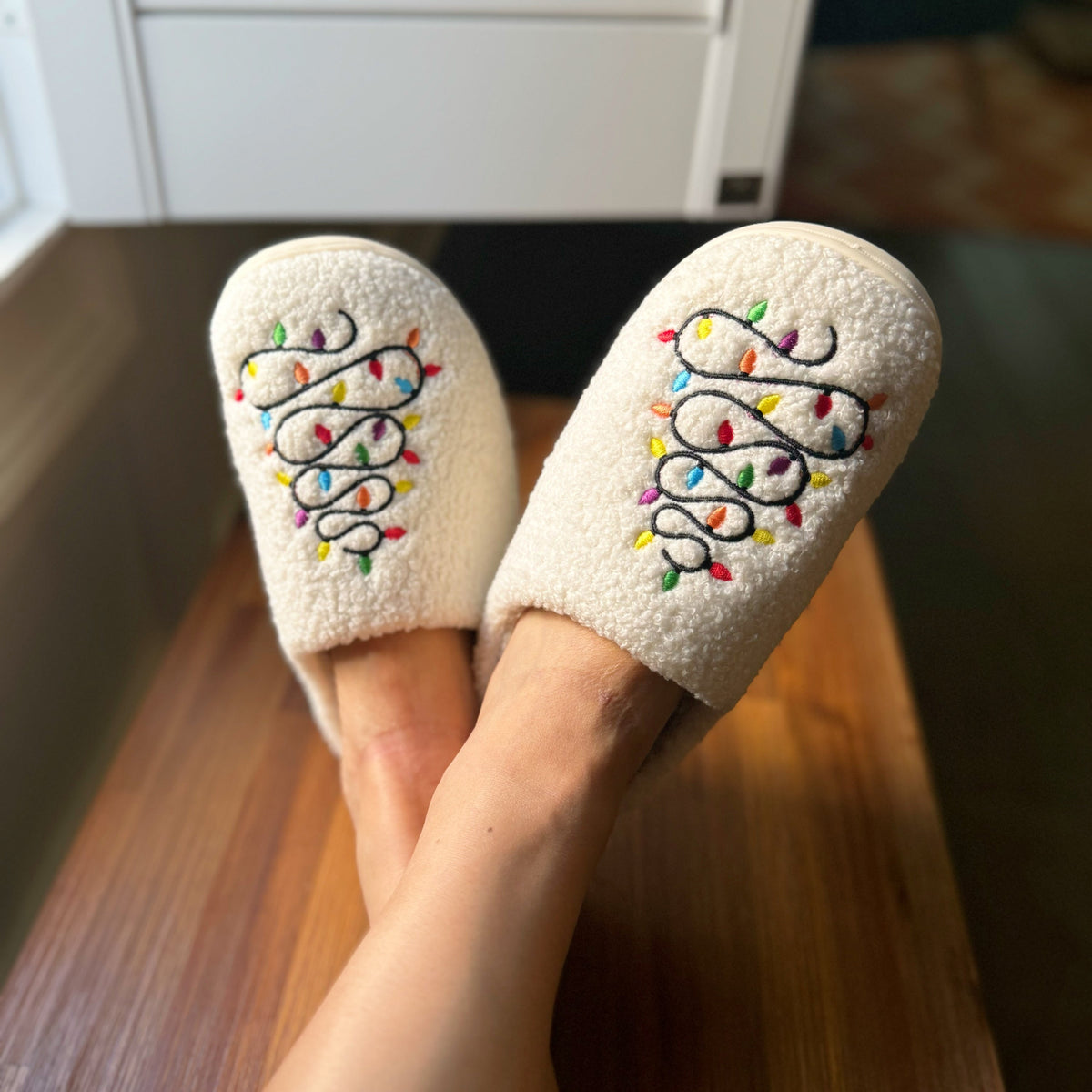 Precious Lit Coziest Slippers – Festive Holiday Women’s Fuzzy House Shoes for Cozy Lounging