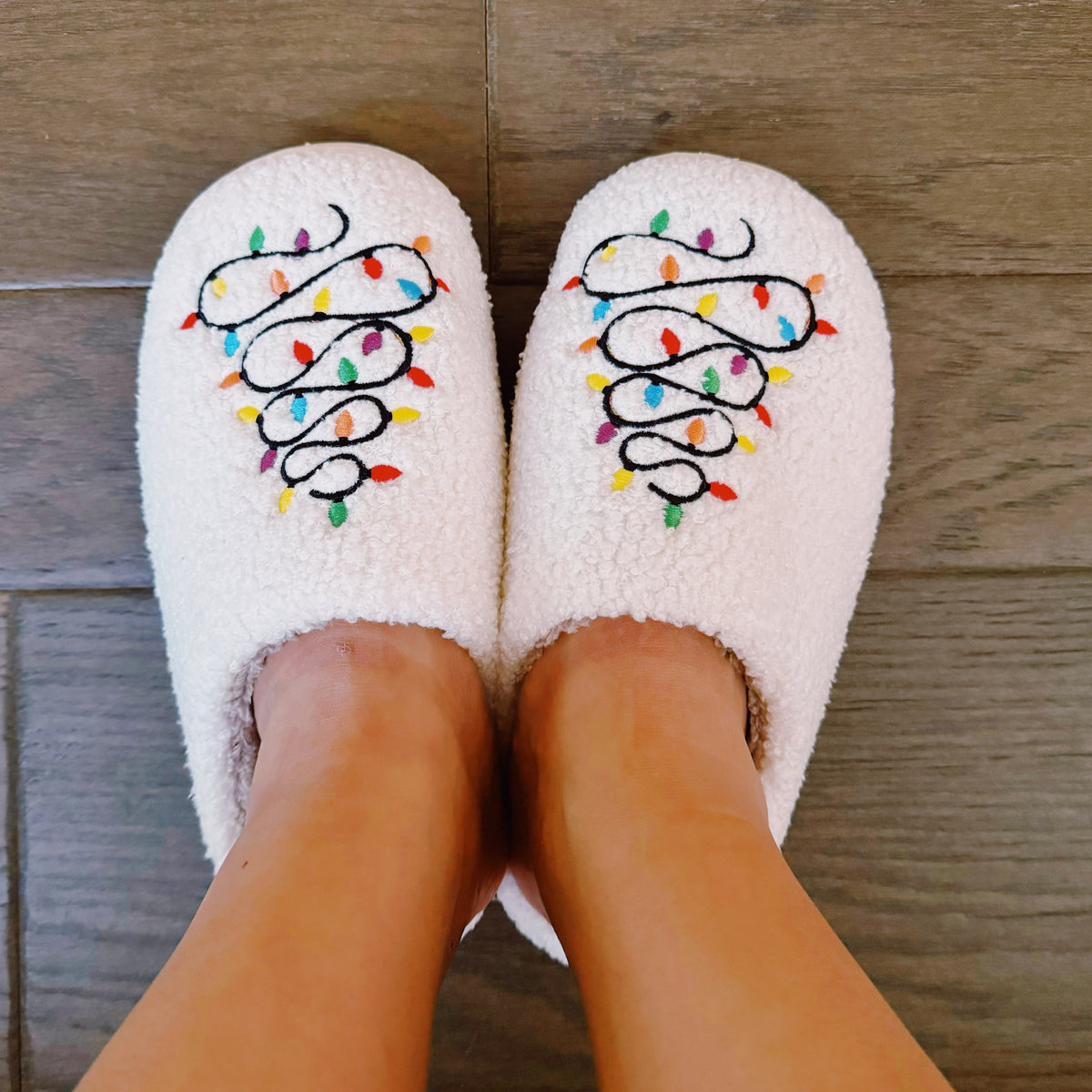 Precious Lit Coziest Slippers – Festive Holiday Women’s Fuzzy House Shoes for Cozy Lounging