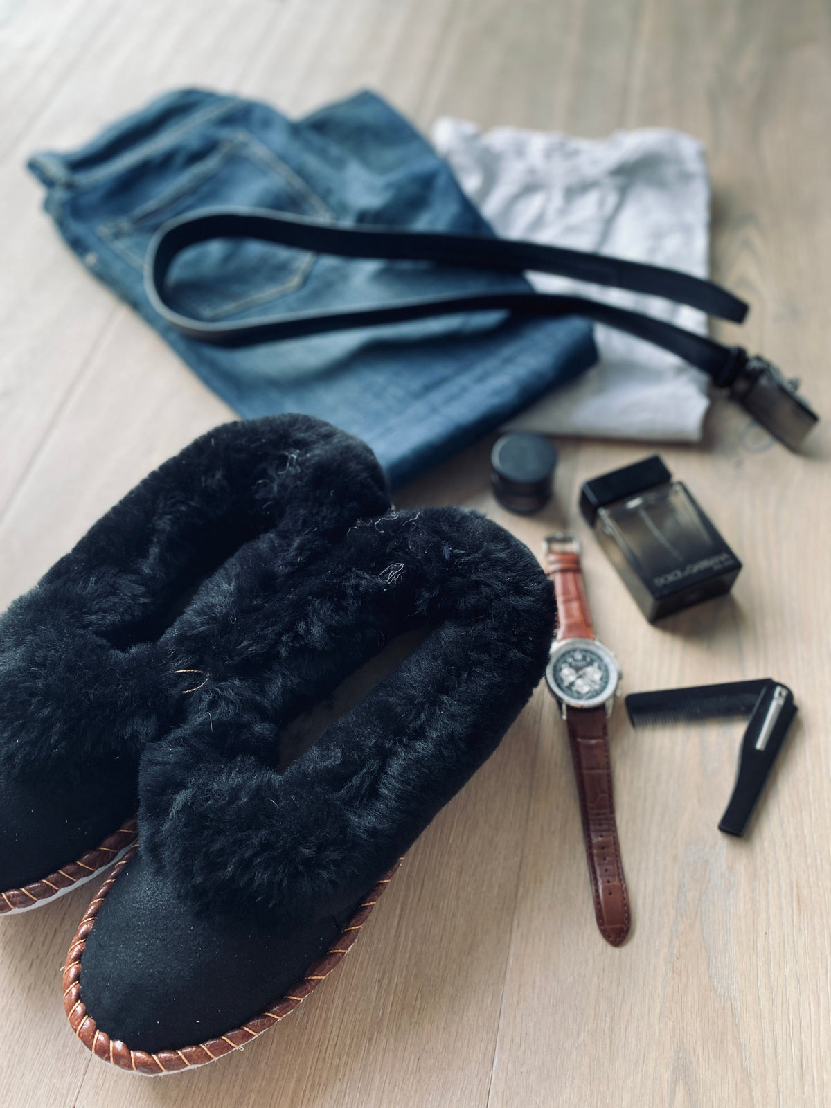 Men's Black Sheepskin Moccasin Slippers – Handmade Genuine Leather House Shoes with Wool Lining & Fur Cuff