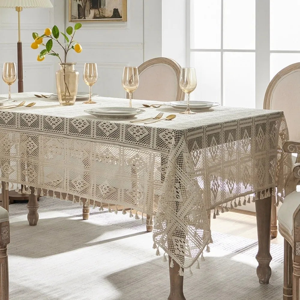 Hollowed Out Checkered Tablecloth 100×140cm – Decorative Non-Slip Dust-Resistant Table Cover, Reusable Pastoral Dining Table Decor