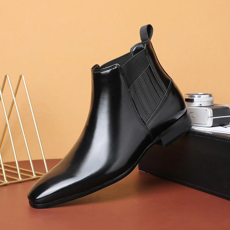 Men’s Retro Chelsea Boots, British Style Slip-On Ankle Boots with Pointed Toe, Low Heel Rubber Sole & Artificial Leather Upper, Casual Winter Dress Shoes