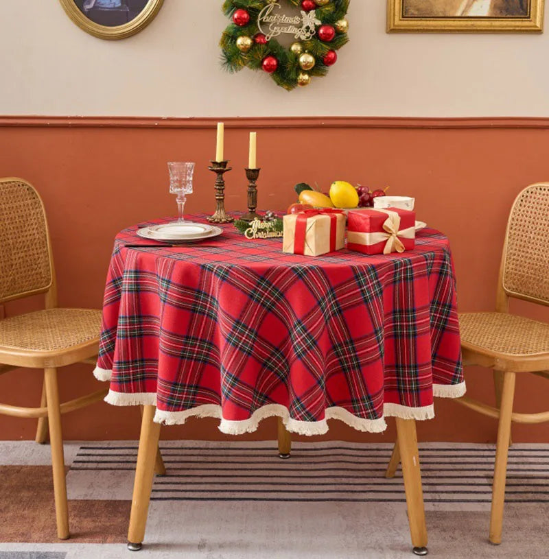 Christmas Round Tablecloth, Red & Green Plaid Xmas Table Cover, Vintage Rustic Holiday Dining Tablecloth for Christmas Party, Wedding, Banquet, Home & Outdoor Decor