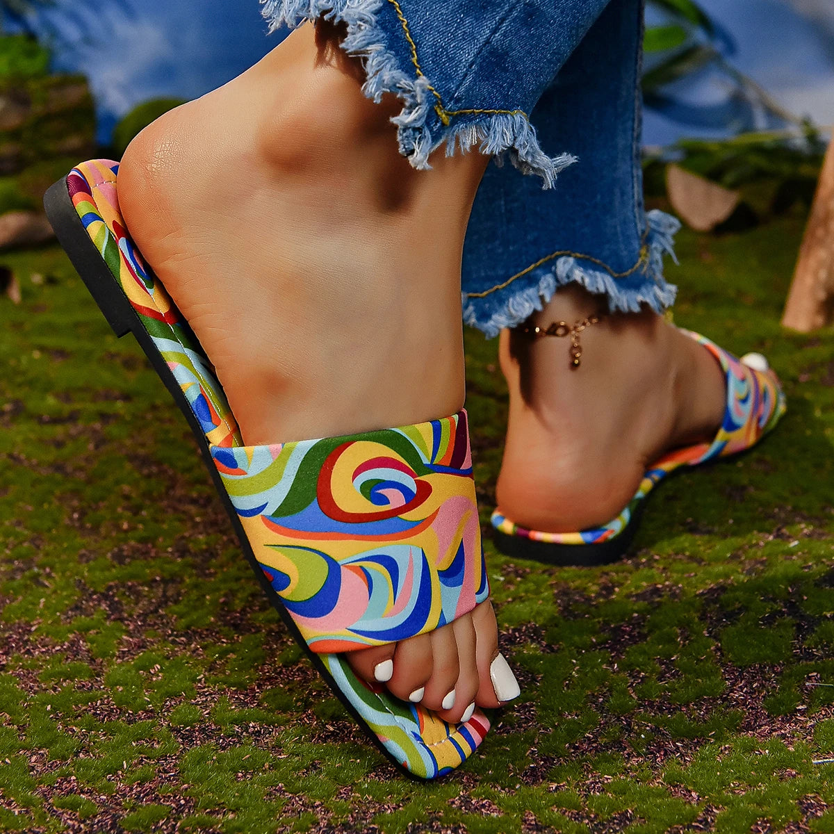 Fusion Funk Slippers – Korean-Style Women’s Flat Slip-On Shoes with Mixed-Color Design, PU Upper & Rubber Sole
