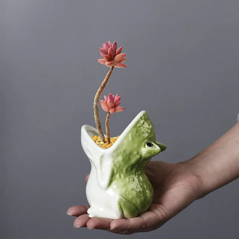 Cute Frog-Shaped Ceramic Flower Pot, Cartoon Animal Planter for Flowers & Green Plants, European-Style Desktop Vase for Home, Office, Shelf & Garden Decor