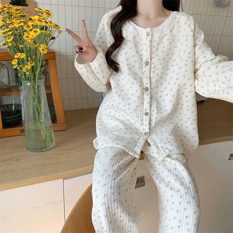 Women’s Floral Cotton Pajama Set – Cute Lace Sleepwear with Long-Sleeve Top & Ankle-Length Pants for Spring & Autumn