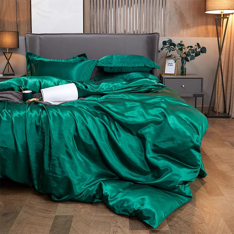 Luxury Jacquard Duvet Cover Set – Soft Microfiber Bedding Set with Fitted Sheet & Pillowcases, Black, Green & White