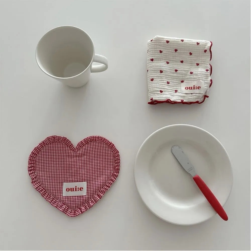 New Heart-shaped Placemats Dining Table Plaid Loving Western Food Mats Decorative Pleated Lace Fabric Coaster Home Decor