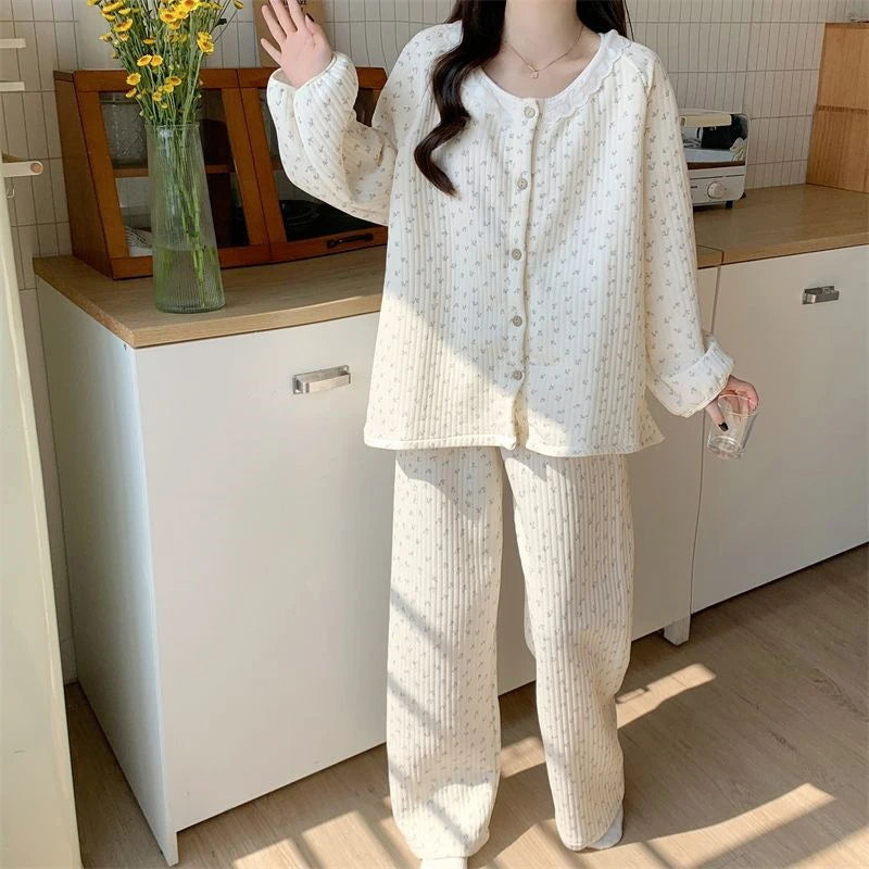 Women’s Floral Cotton Pajama Set – Cute Lace Sleepwear with Long-Sleeve Top & Ankle-Length Pants for Spring & Autumn