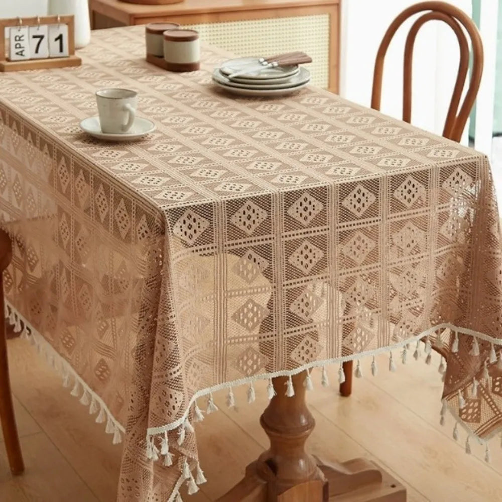 Hollowed Out Checkered Tablecloth 100×140cm – Decorative Non-Slip Dust-Resistant Table Cover, Reusable Pastoral Dining Table Decor
