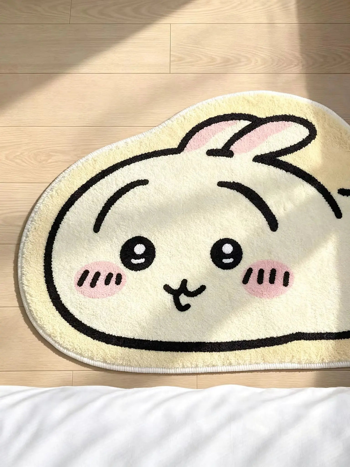 Chiikawa Cartoon Rug, Hachiware & Usagi Plush Flannel Floor Mat, Cute Anime Non-Slip Carpet for Bathroom, Bedroom, Living Room & Car Decor