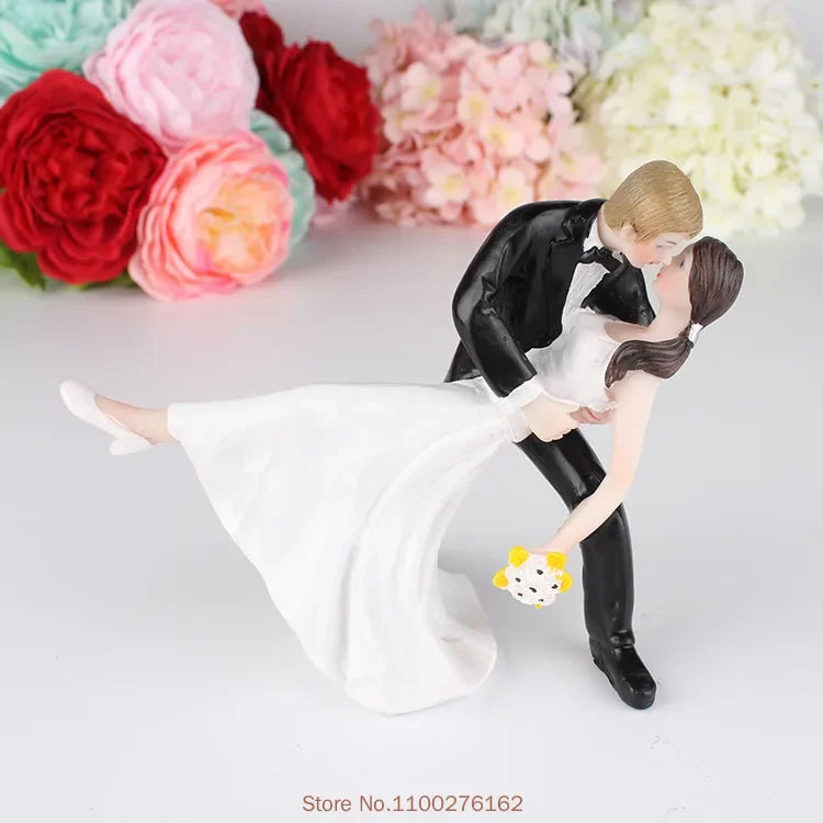 Funny Bride & Groom Wedding Cake Topper – Romantic Resin Couple Figurine Decoration, 8–15cm, Customizable