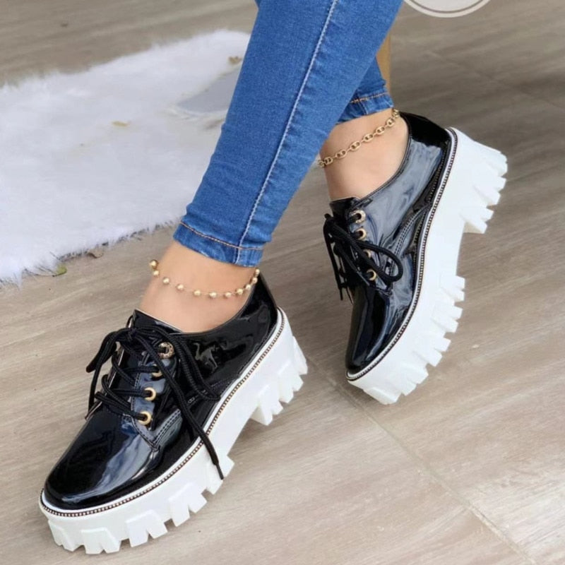 Women's Platform Oxford Shoes – Chunky Thick Heel Lace-Up Dress Shoes in Black, Red & Pink