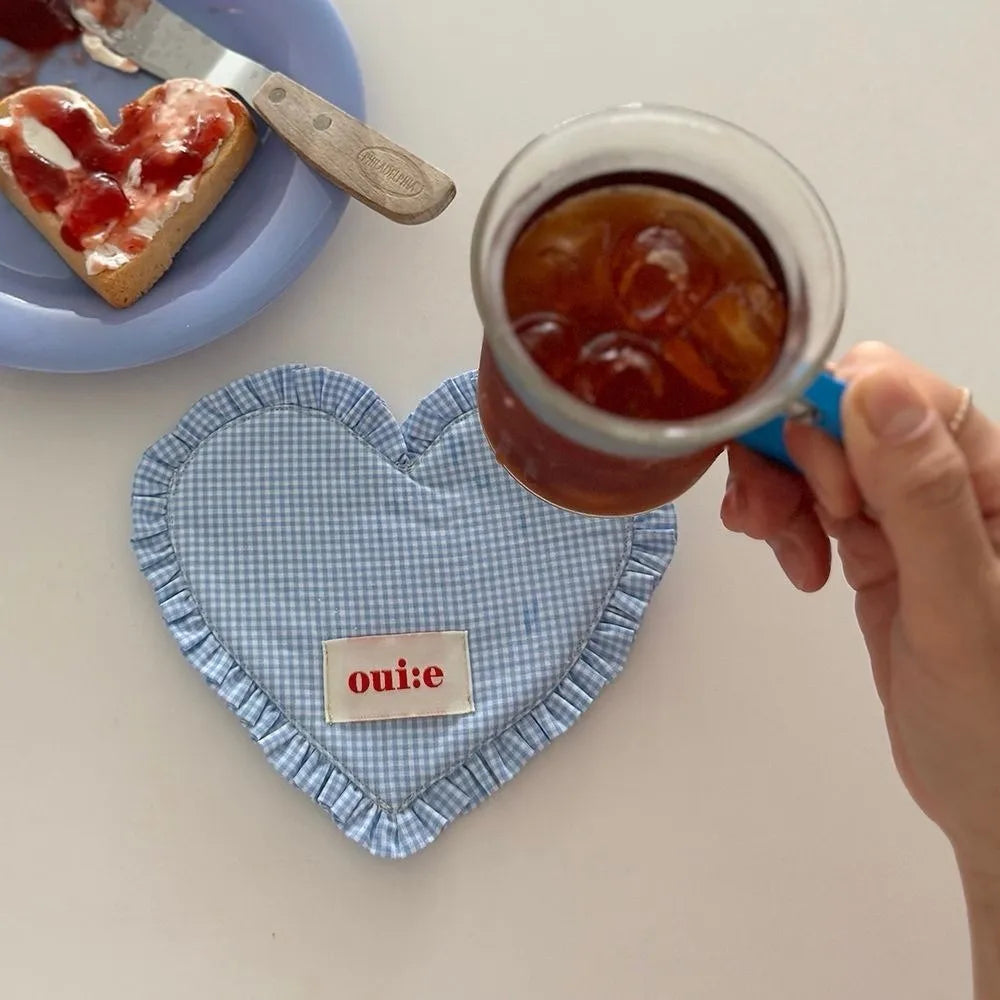 New Heart-shaped Placemats Dining Table Plaid Loving Western Food Mats Decorative Pleated Lace Fabric Coaster Home Decor