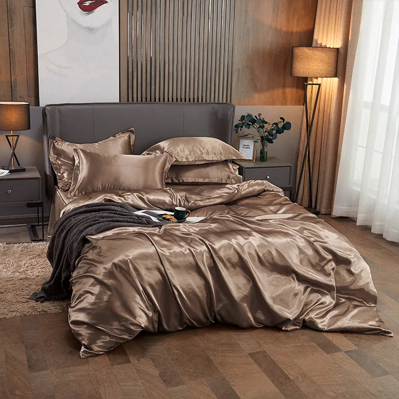 Luxury Jacquard Duvet Cover Set – Soft Microfiber Bedding Set with Fitted Sheet & Pillowcases, Black, Green & White