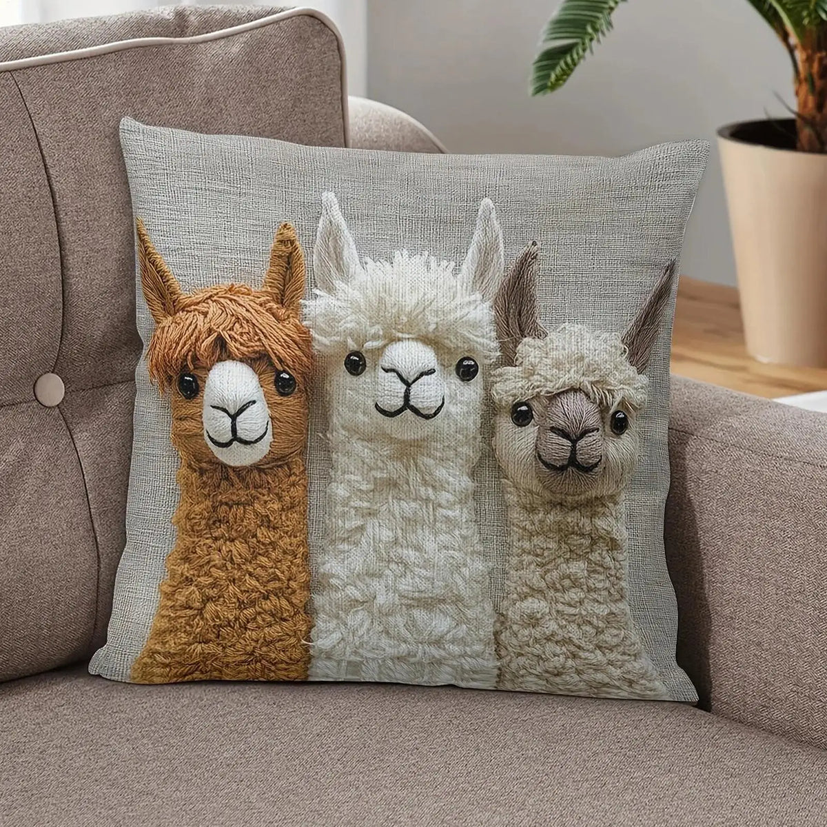 Cute Alpaca Pillow Cover 45×45cm, 2D Flat-Printed Cartoon Animal Cushion Case, Retro Alpaca Throw Pillowcase for Sofa, Bedroom, Living Room, Dorm, Nursery & Car Decor