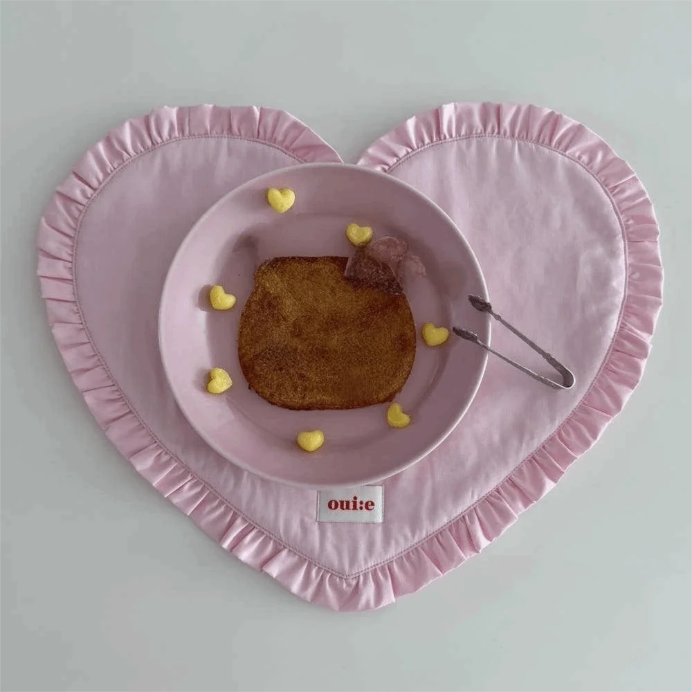 New Heart-shaped Placemats Dining Table Plaid Loving Western Food Mats Decorative Pleated Lace Fabric Coaster Home Decor