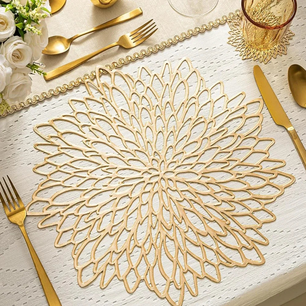 Set of 6 Round PVC Placemats – Wipeable Heat-Resistant Hollow Leaf & Flower Table Mats for Christmas, Thanksgiving, Weddings & Home Dining
