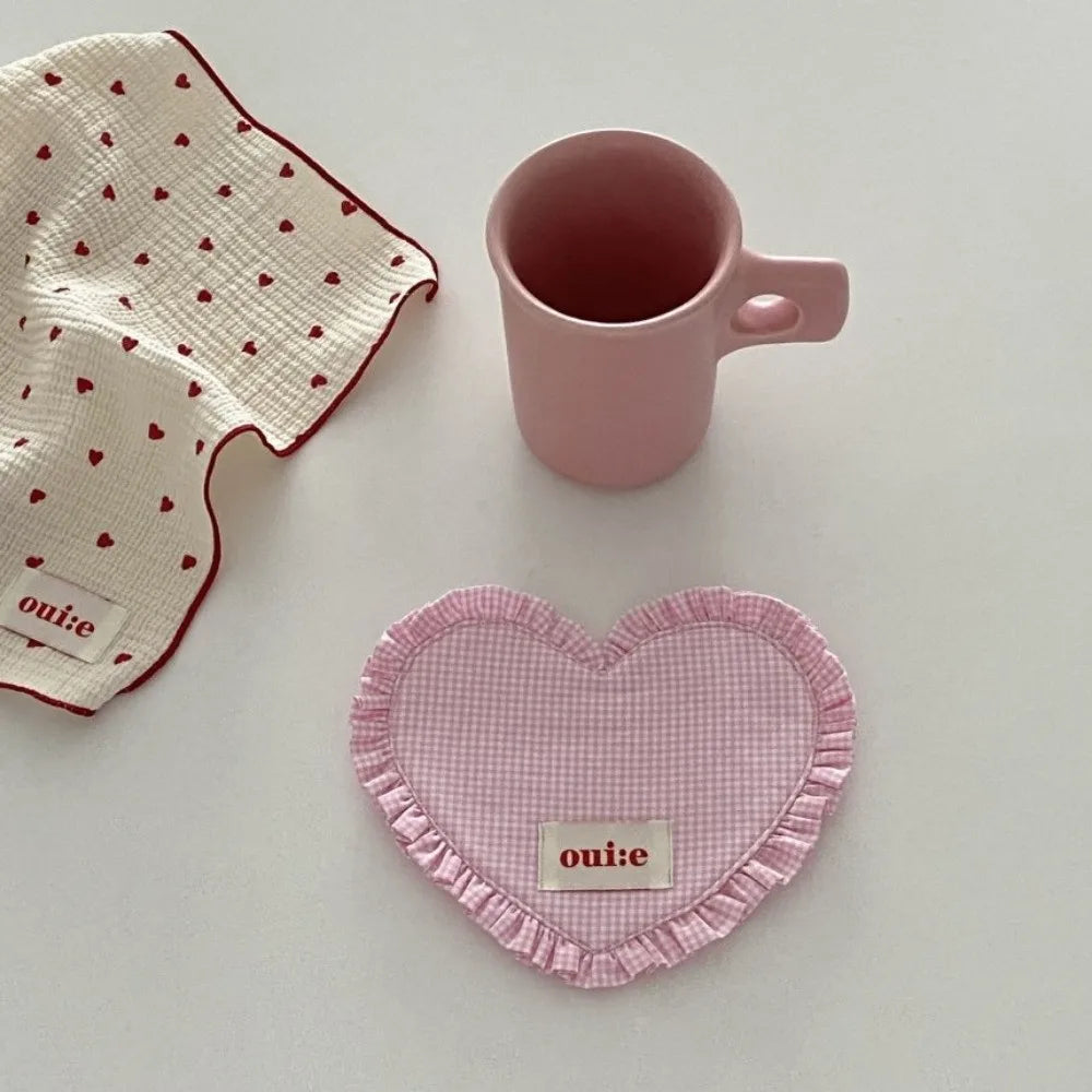New Heart-shaped Placemats Dining Table Plaid Loving Western Food Mats Decorative Pleated Lace Fabric Coaster Home Decor