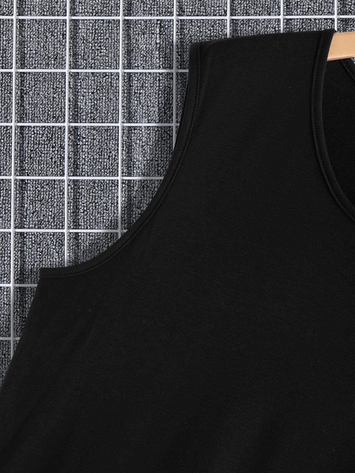 Men's Summer American High-Street Retro Print Tank Top: Streetwear Hip-Hop Style, Loose-Fit, Round Neck, Sleeveless Top
