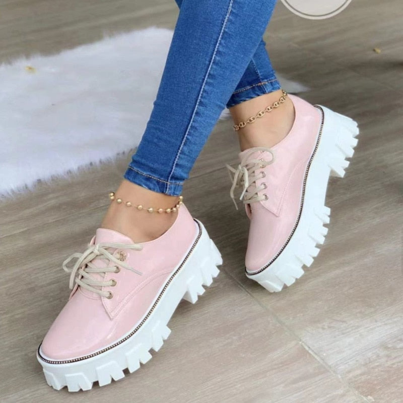 Women's Platform Oxford Shoes – Chunky Thick Heel Lace-Up Dress Shoes in Black, Red & Pink