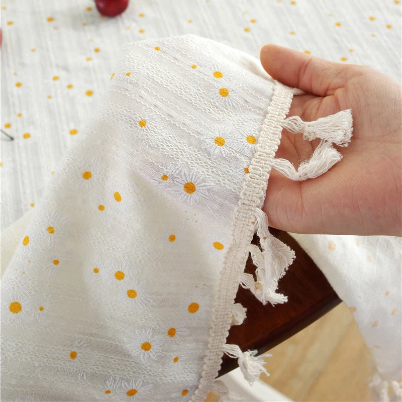 Round Floral Cotton Tablecloth with Tassel Edge, 100% Cotton Reusable Table Cover, Handmade Circular Dining Table Decor for Kitchen, Farmhouse, Wedding, Party & Home