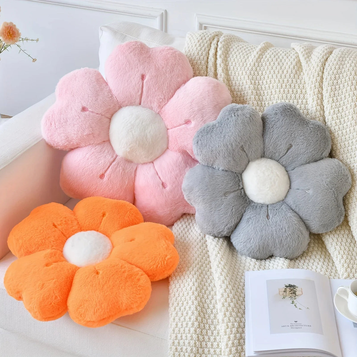 Daisy Flower Plush Cushion – Soft Decorative Flower-Shaped Pillow for Bed & Sofa, Polyester Cotton Comfort Cushion