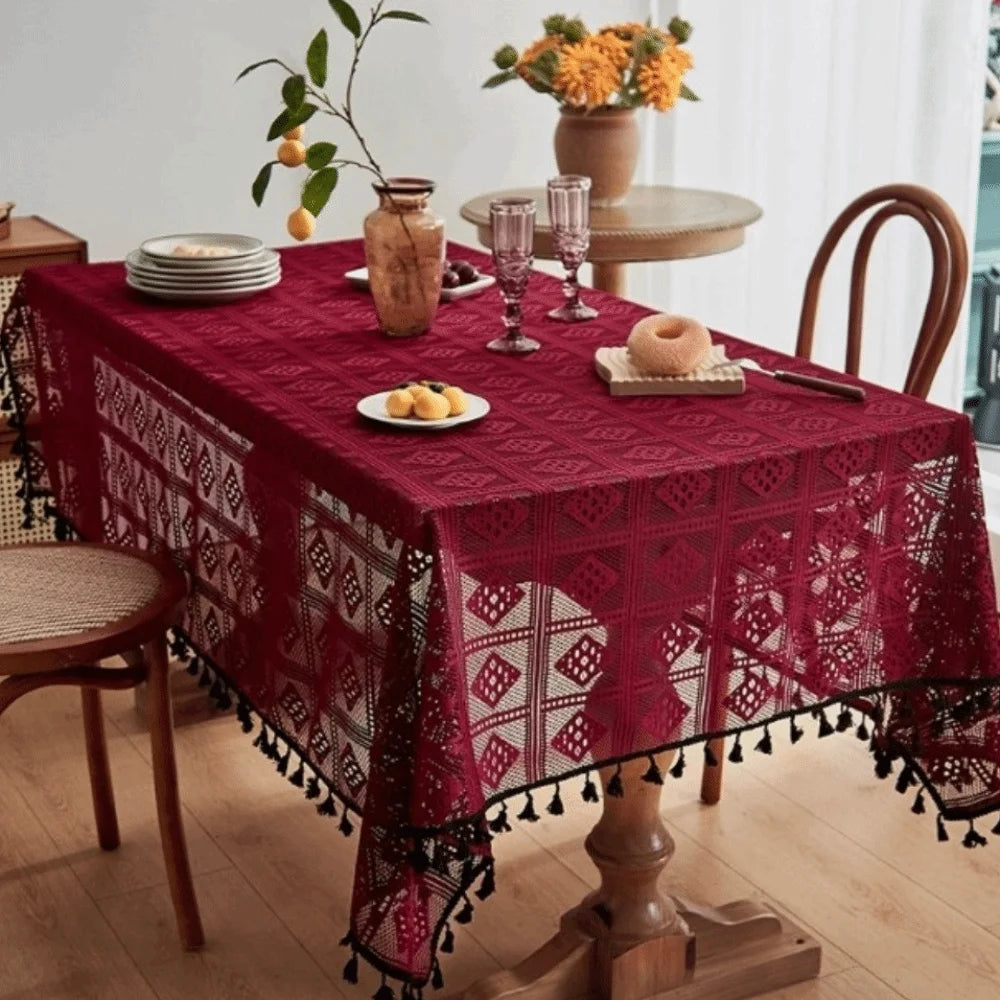 Hollowed Out Checkered Tablecloth 100×140cm – Decorative Non-Slip Dust-Resistant Table Cover, Reusable Pastoral Dining Table Decor