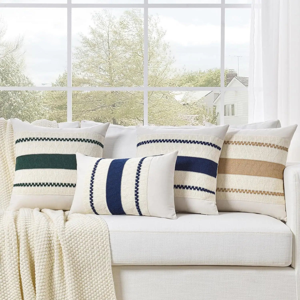 Bohemian Woven Cushion Cover, Textured Striped Decorative Throw Pillowcase with Tassel Detail, Handmade Polyester-Cotton Pillow Cover for Sofa, Bed, Living Room & Home Decor
