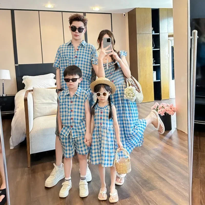 Holiday Couple Look Family Matching Clothes Mom and Daughter Resort Plaid Dress Dad and Son Shirts Korean Children's Clothing