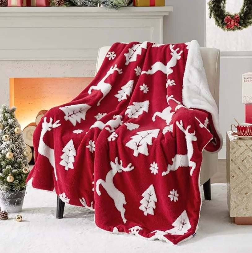 Christmas Throw Blanket, Soft Sherpa & Flannel Fleece Holiday Blanket with Cartoon Jacquard Design, Cozy Winter Throw for Sofa, Bed, Travel & Home Decor