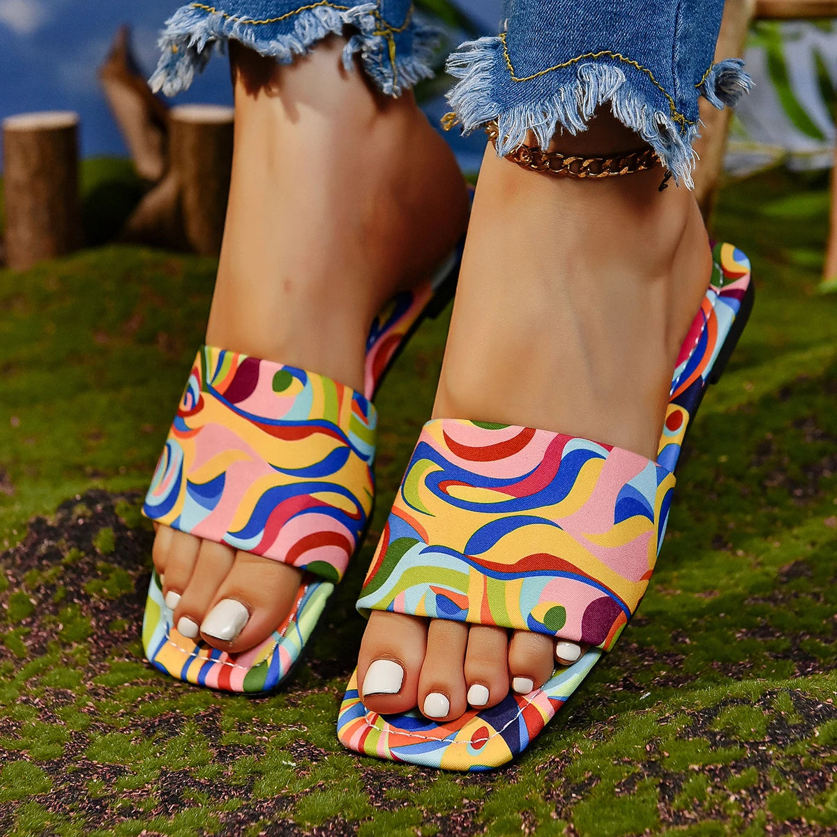 Fusion Funk Slippers – Korean-Style Women’s Flat Slip-On Shoes with Mixed-Color Design, PU Upper & Rubber Sole
