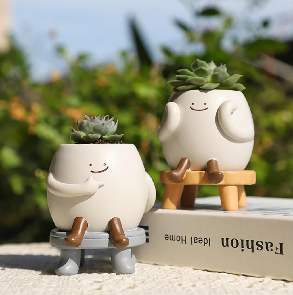 Cute Cartoon Resin Flower Pot, Round Face Sitting Planter for Succulents & Green Plants, Compact Desktop Planter for Desk, Shelf, Office & Home Decor