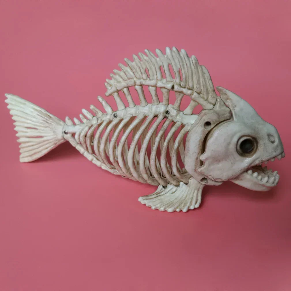 Halloween Animal Skeleton Bones Horror Piranha Fish Gecko Frog Ornaments Lizard Creepy Decoration Props Party for Kids Gift