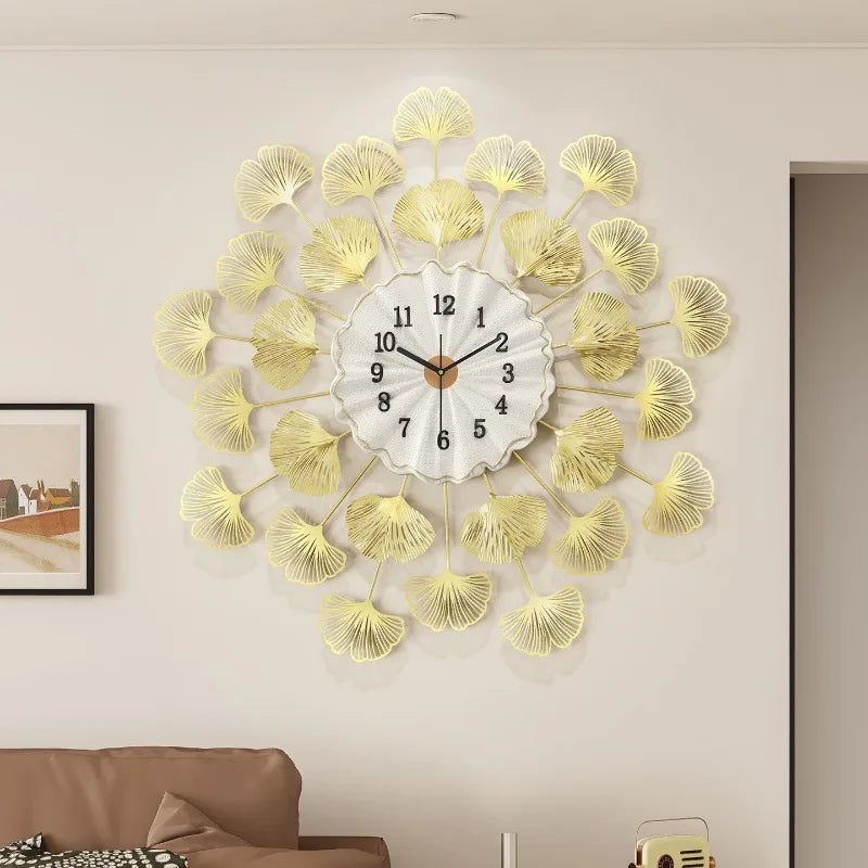 Clock Creative Wall Clock Decoration Fashion Silent Light Luxury Home Free Punching Living Room Atmosphere Art