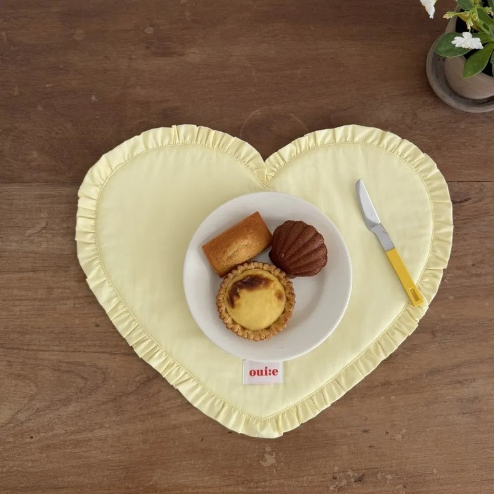 New Heart-shaped Placemats Dining Table Plaid Loving Western Food Mats Decorative Pleated Lace Fabric Coaster Home Decor