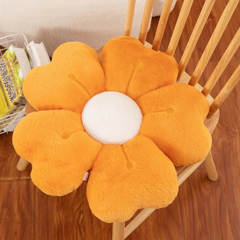 Daisy Flower Plush Cushion – Soft Decorative Flower-Shaped Pillow for Bed & Sofa, Polyester Cotton Comfort Cushion