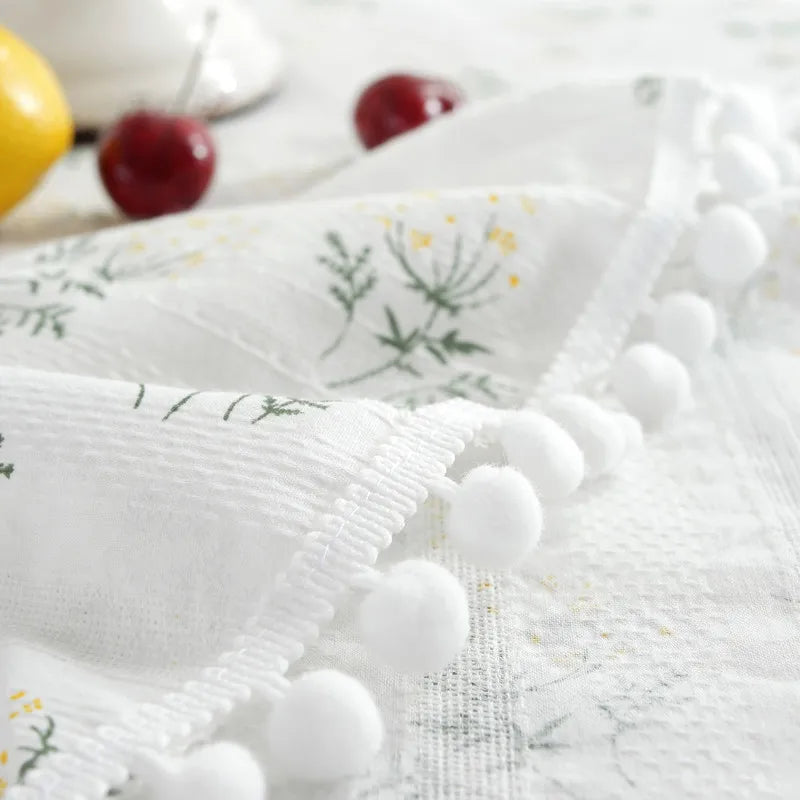 Round Floral Cotton Tablecloth with Tassel Edge, 100% Cotton Reusable Table Cover, Handmade Circular Dining Table Decor for Kitchen, Farmhouse, Wedding, Party & Home
