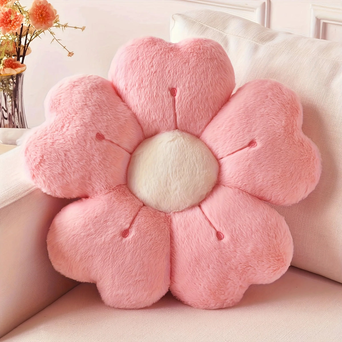 Daisy Flower Plush Cushion – Soft Decorative Flower-Shaped Pillow for Bed & Sofa, Polyester Cotton Comfort Cushion