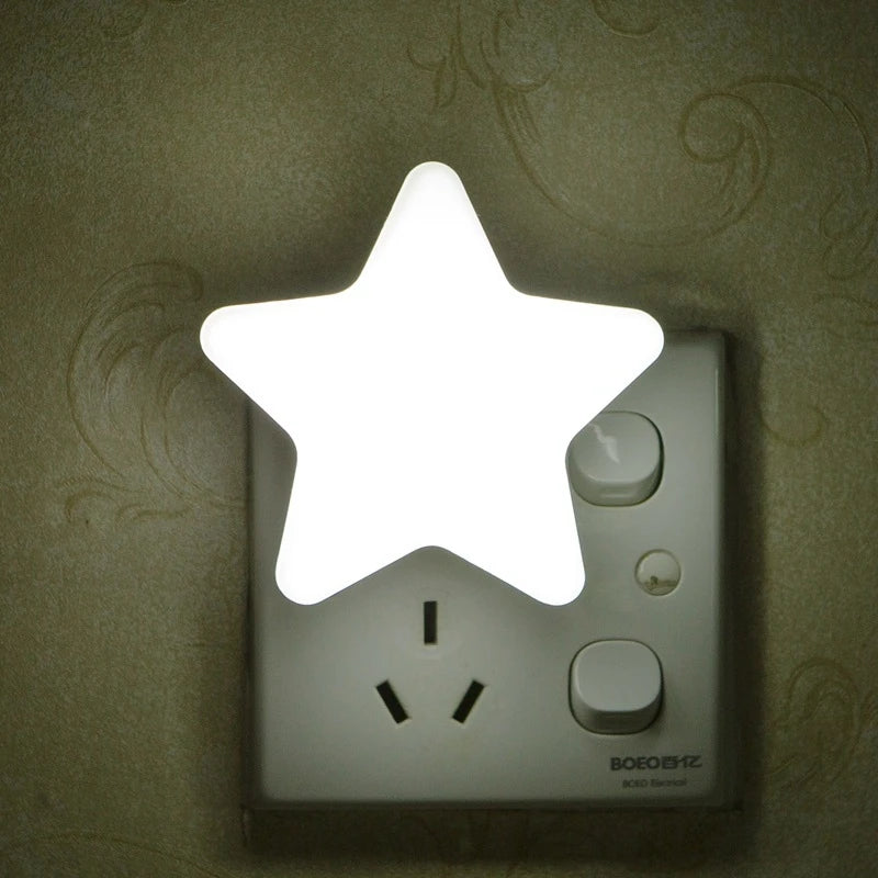 LED Star Night Light, Plug-In Bedside Lamp with 4 LED Beads, 360° Light, White Blue Red & Yellow Glow for Bedroom, Baby Room, Living Room & Holiday Decor