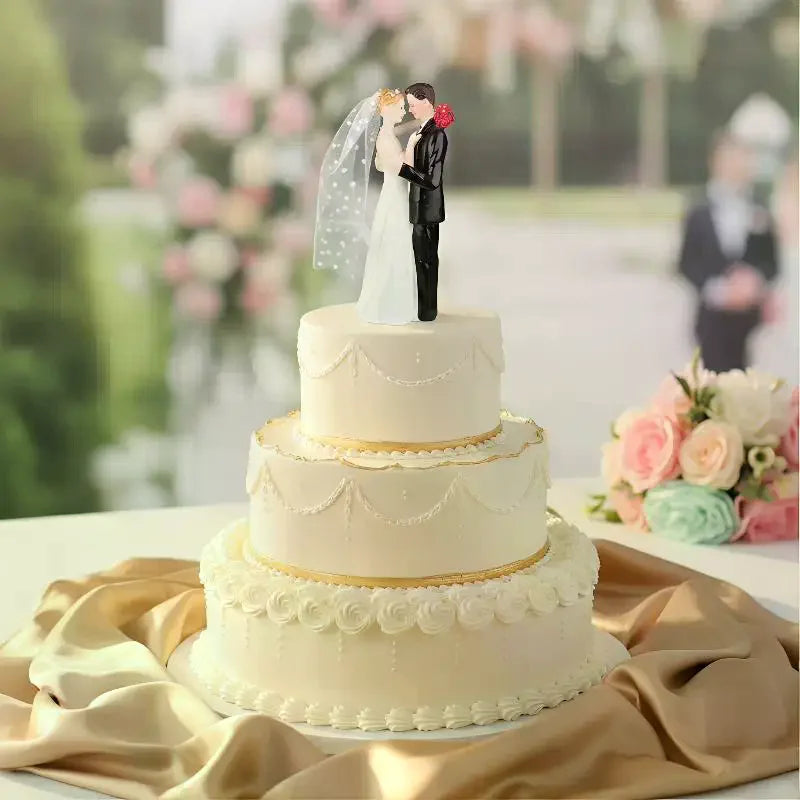 Romantic Resin Couple Wedding Cake Topper – Elegant Bride & Groom Figurine for Wedding, Anniversary & Engagement Decor