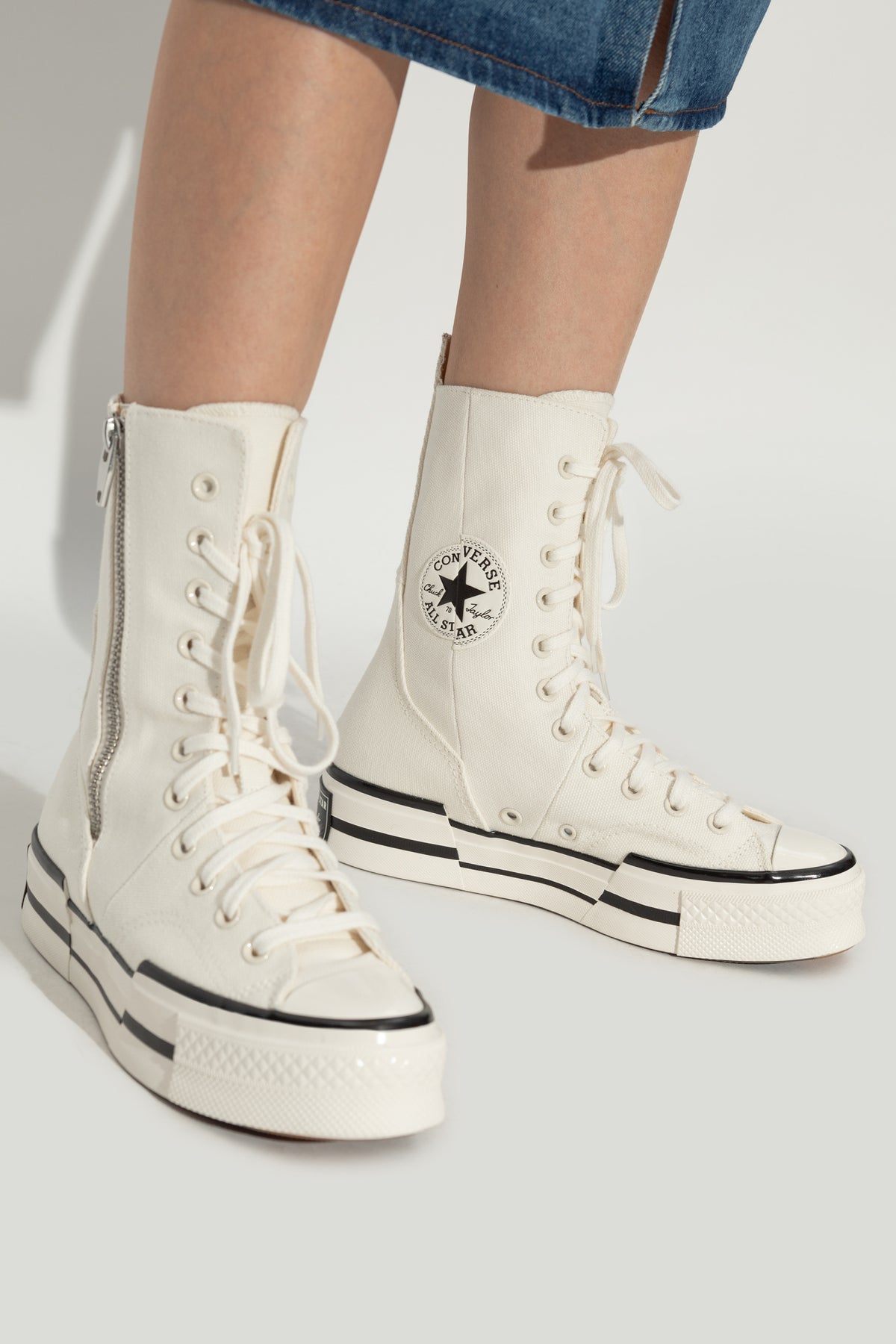 Converse A08261C Women’s High-Top Sneakers – Cream & White Casual Shoes with Side Zip, Lace-Up Front & 3.5cm Sole