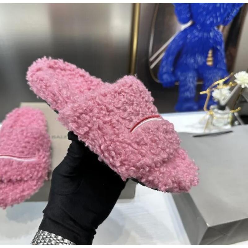 Women’s Fuzzy Slippers – Cute Fluffy House Slides with Soft Plush Design, Cozy Indoor Comfort & Slip-On Style