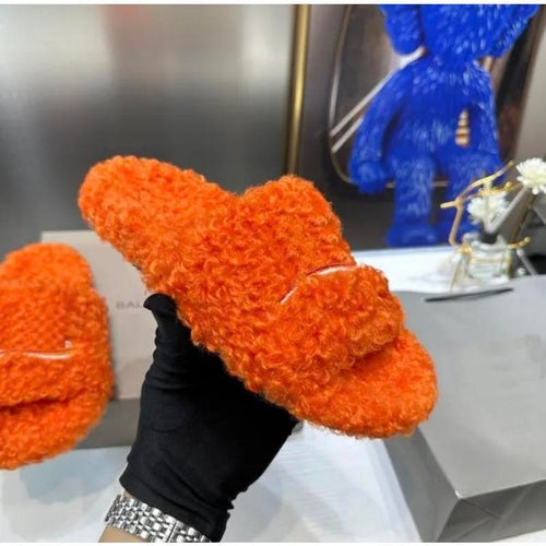 Women’s Fuzzy Slippers – Cute Fluffy House Slides with Soft Plush Design, Cozy Indoor Comfort & Slip-On Style