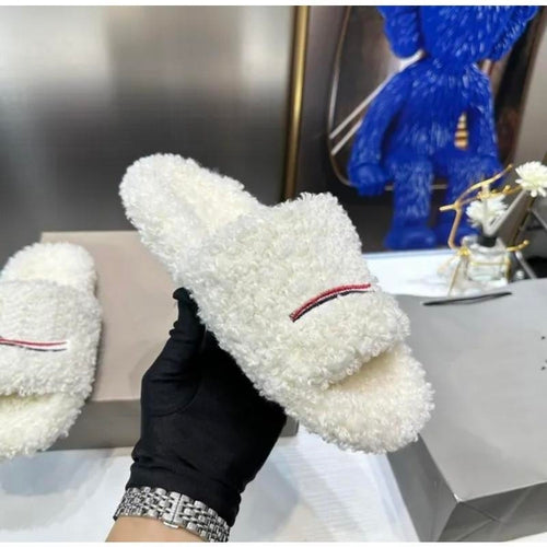 Women’s Fuzzy Slippers – Cute Fluffy House Slides with Soft Plush Design, Cozy Indoor Comfort & Slip-On Style