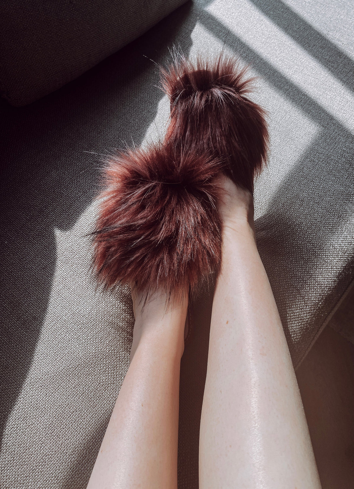Faux Fur Pink Slippers – Soft Furry House Shoes with Cushioned Insole & Lightweight Foam Sole